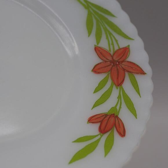 Macbeth Evans Monax Petalware Florette Red Floral Bread Dessert Plate Lot of 4 - Picture 4 of 6